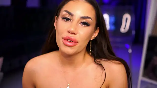 CataleyaSyrene's cam snapshot