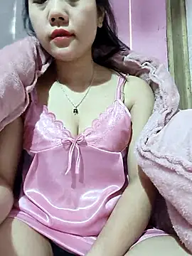 Ngocmai_lazdy live sex cam