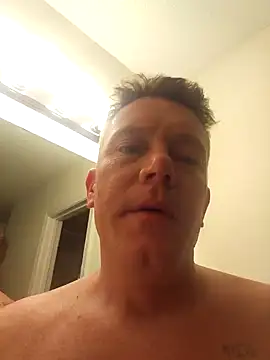 Bigtater1999 live sex cam