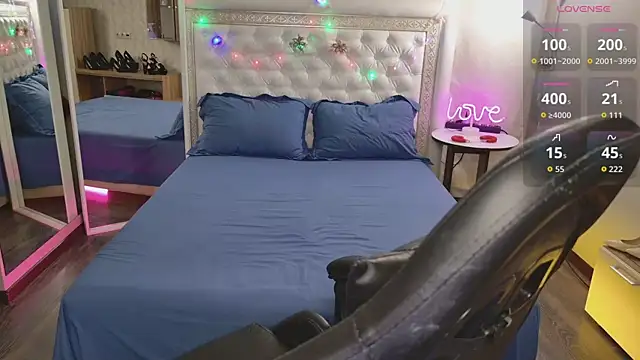 Alice_on_fire's cam snapshot