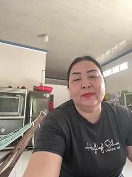 Alinat_'s cam snapshot