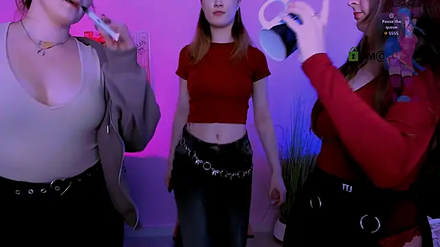 luna_berryy's cam snapshot