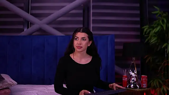 TanyaVonDe's cam snapshot