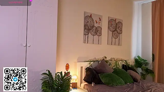 oliviabr0wn0's cam snapshot