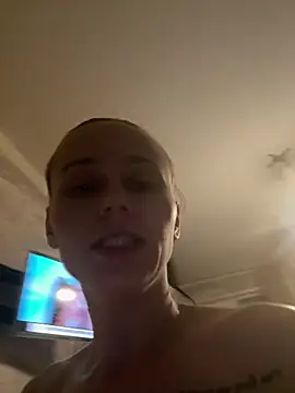 Alis_Roxy's cam snapshot