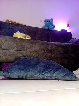 Fox_Roxxan's cam snapshot