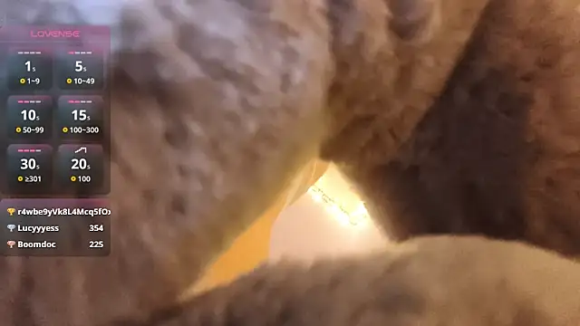 Mona_Slearys's cam snapshot