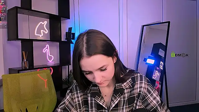 mira_vibe's cam snapshot