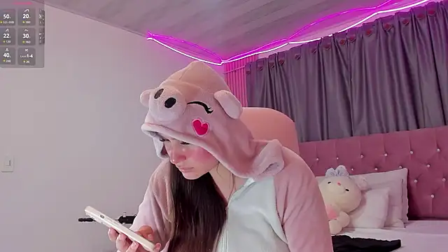 Dani_Gwyneth's cam snapshot