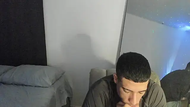 ThiagoLugo live sex cam