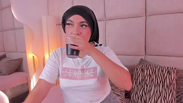 Sooffii_1's cam snapshot