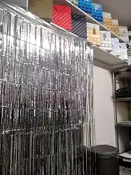 Mia_Novikov live sex cam