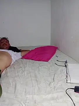 KarameloVzla's cam snapshot