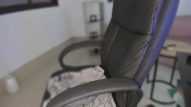 Ayha_khalaf's cam snapshot