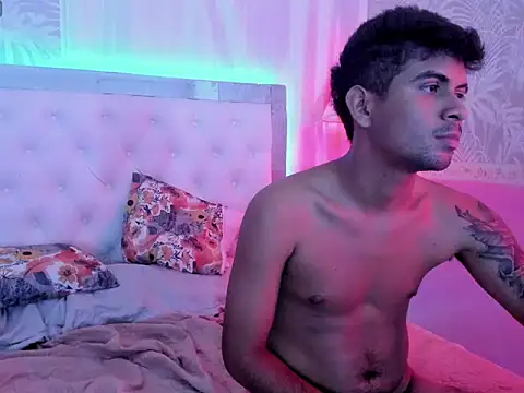 Dave_And_Emma's cam snapshot