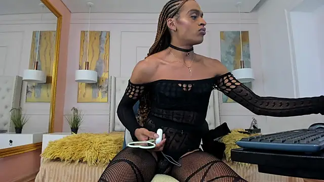 RosaliaMontero live sex cam