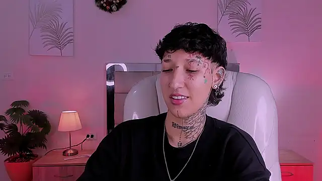 Luci_Rose's cam snapshot