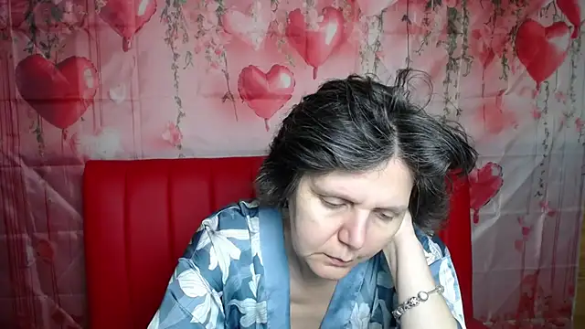 LunaDobra live sex cam