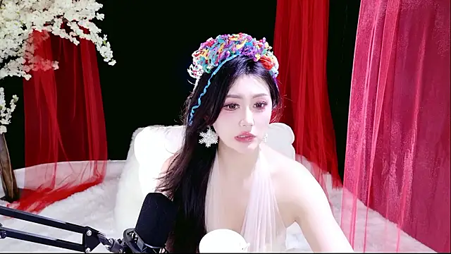 Shining-Elle live sex cam