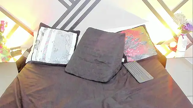 KiaraSienna's cam snapshot