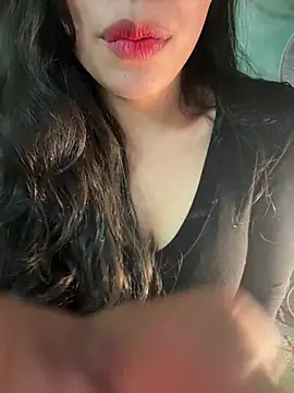 QuynhAnh_2k1's cam snapshot