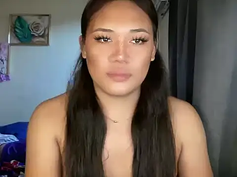 untouchable_mia's cam snapshot