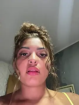 Nicolly_allencar live sex cam