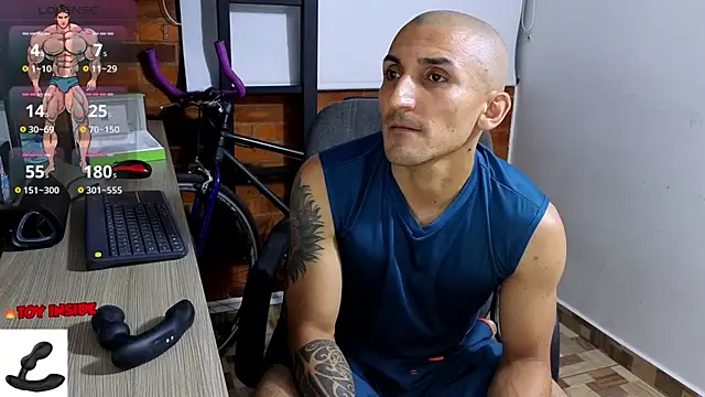 Marck_Muscle's cam snapshot