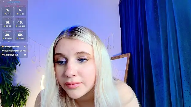 Evacadooo's cam snapshot