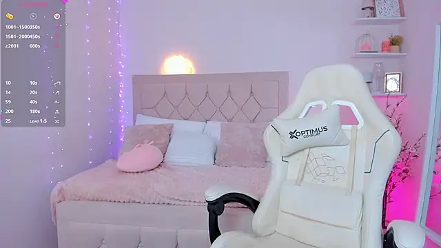 kim_dreams18's cam snapshot