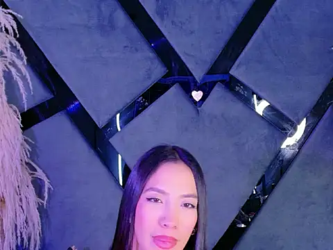 KylieWhitee's cam snapshot