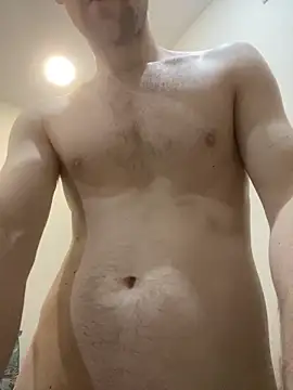 LynnAhNight live sex cam