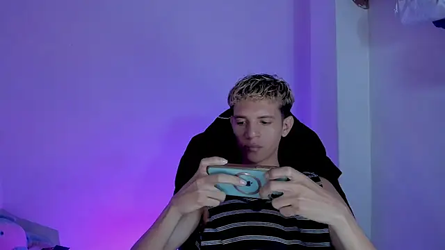 tylernova live sex cam