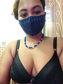 Bristy-'s cam snapshot