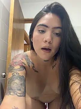 liahouses's cam snapshot