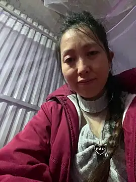 Huong-Ly's cam snapshot