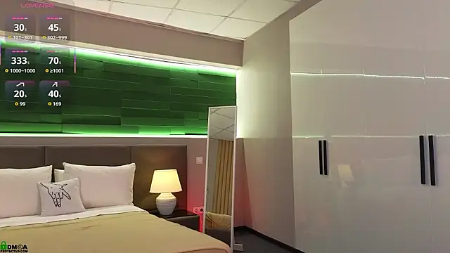 Rina_Red's cam snapshot