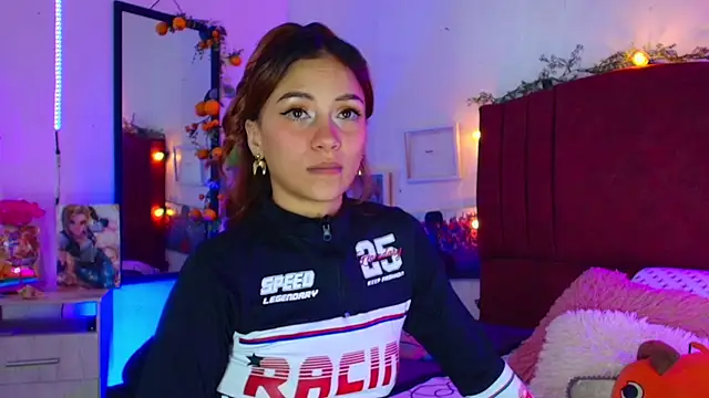 alisson_zafiro_'s cam snapshot