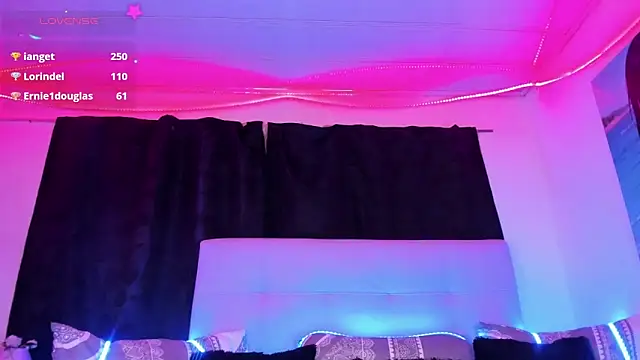 Ethan_Boyy live sex cam