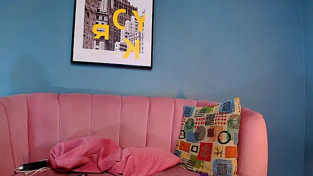 ZyroNight live sex cam