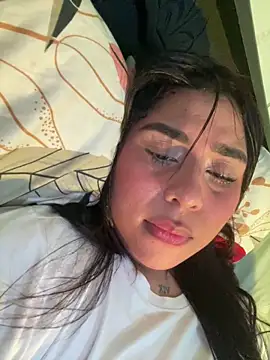 Ambar_Vip's cam snapshot