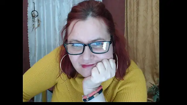 PlayfullMature live sex cam