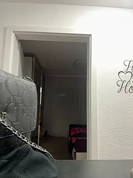 Mia-Fuchs live sex cam