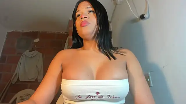 nikkitatsx live sex cam