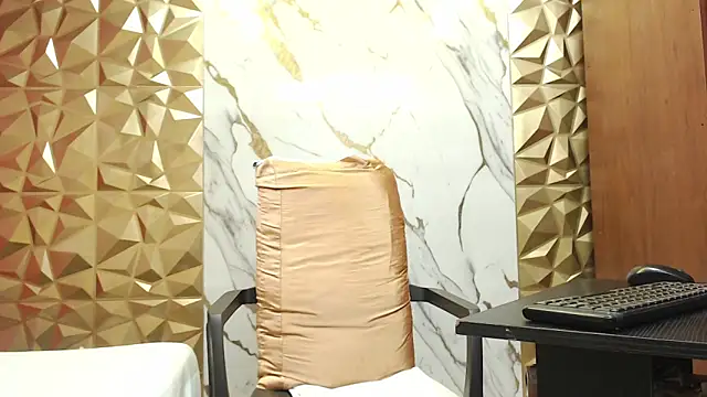 MiaCallie's cam snapshot