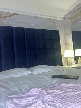 loladupont's cam snapshot