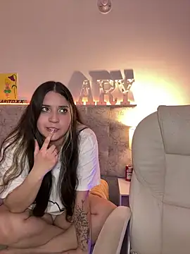 ARITOO_ live sex cam