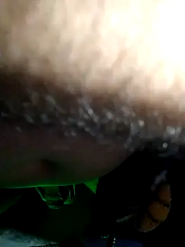 Leocesar37 live sex cam