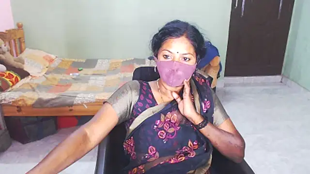 HotGulabi's cam snapshot