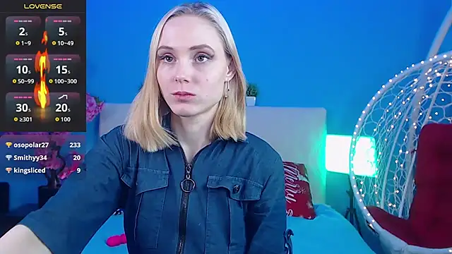 Gina_Gina_love's cam snapshot